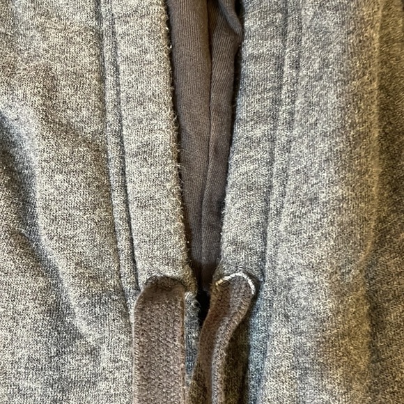 Grey Under Armour Sweatshirt‎ - Picture 4 of 6